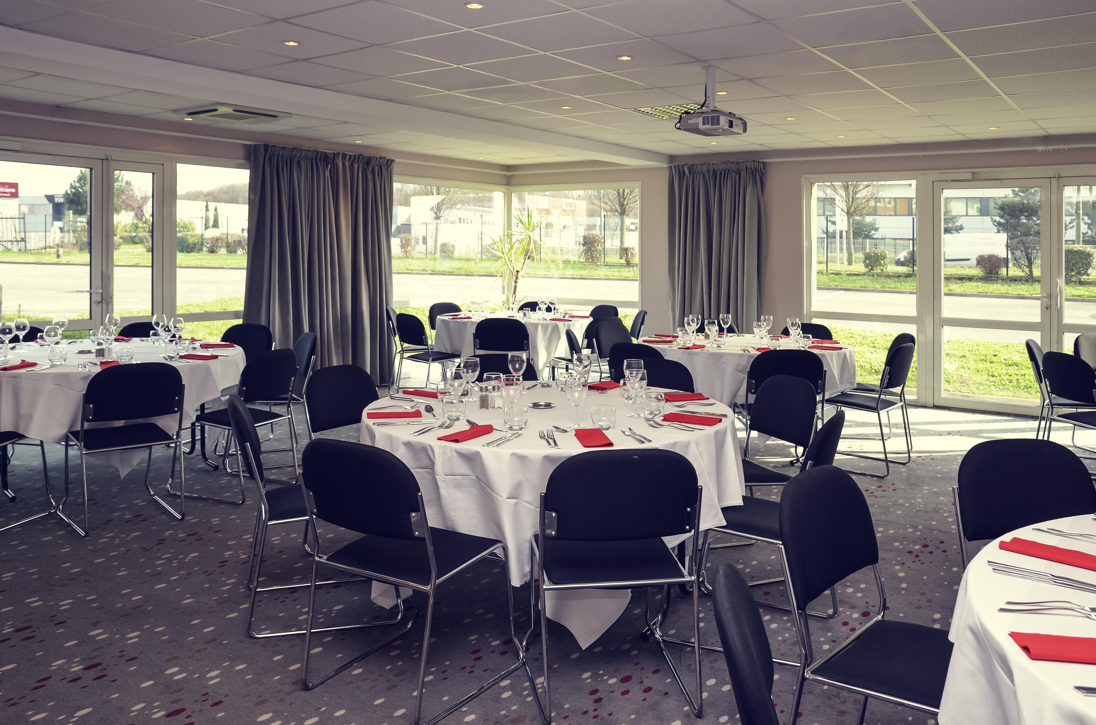 Mercure Lyon Est שאפונה מראה חיצוני תמונה